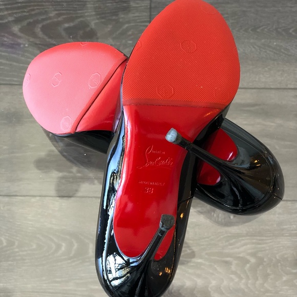 CHRISTIAN LOUBOUTIN FIFI PATENT LEATHER PUMPS - Picture 6 of 6